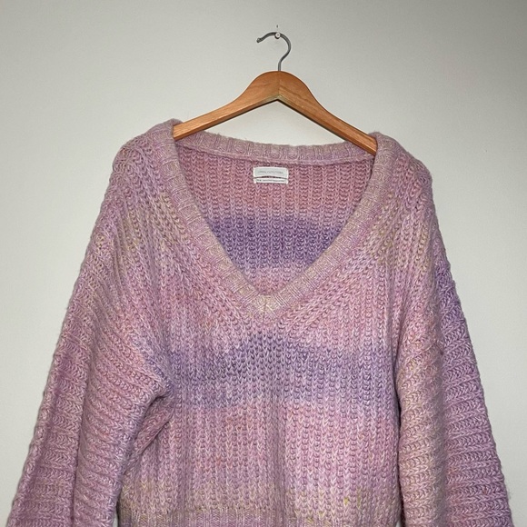 Urban Outfitters Cassia Space-Dye V-Neck Sweater - Picture 2 of 6